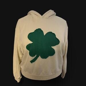 Modern Lux Cream Green Clover Applique Hoodie Medium NWT